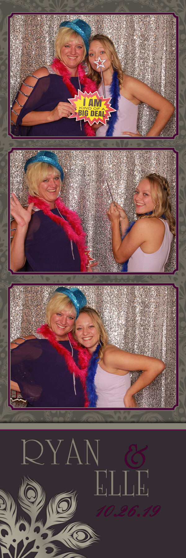 Elle's Wedding | View more photos from the event at gallery.photoboothbillings.com/u/PhotoBoothBillings/Elles-Wedding